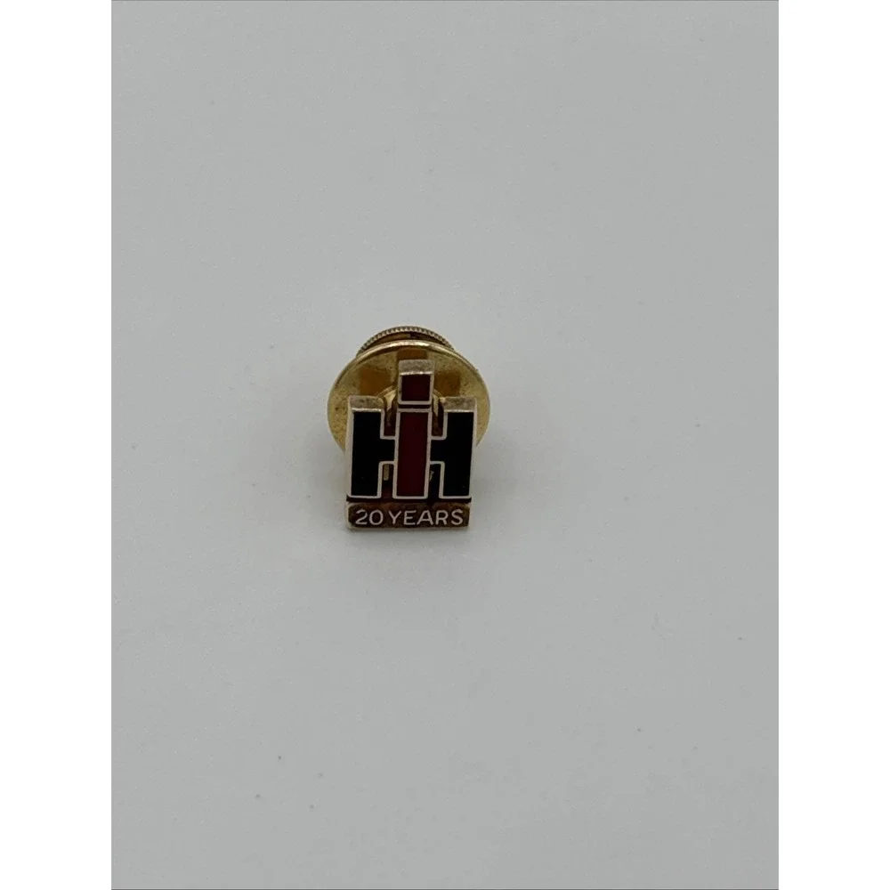 Vintage 10K Solid Gold International Harvester IH 20 Years Service Pin Balfour